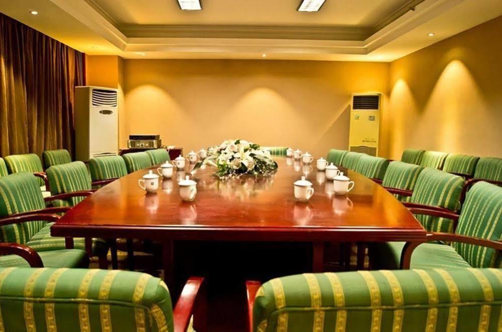New Zhongxun Business Hotel Yueyang Exterior foto
